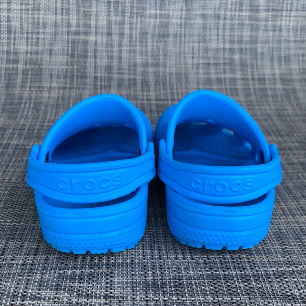 CROCS Classic Clogs Blue Slip on Sandals shoes Unisex Toddler size 7 - Picture 8 of 13